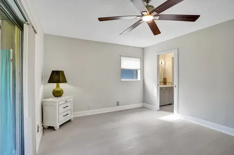 140 Lake Meryl Drive West Palm Beach FL 33411