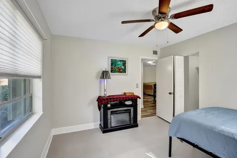 140 Lake Meryl Drive West Palm Beach FL 33411