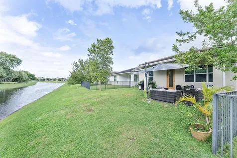 4025 Marina Way Deerfield Beach FL 33064