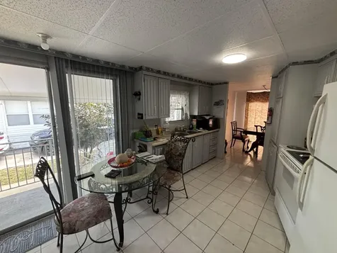 113 Nw 50th St, Lot 219 Deerfield Beach FL 33064
