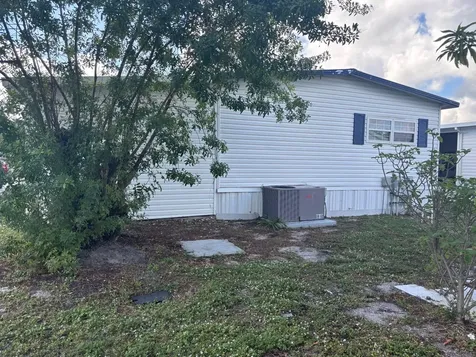 113 Nw 50th St, Lot 219 Deerfield Beach FL 33064