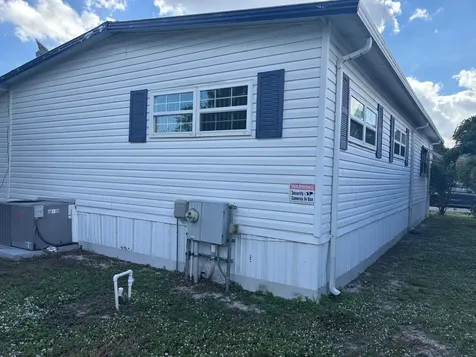 113 Nw 50th St, Lot 219 Deerfield Beach FL 33064