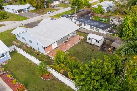 316 Nw Avenue Belle Glade FL 33430