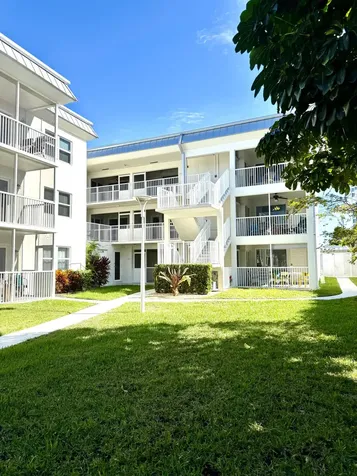 1439 S Ocean Boulevard Lauderdale By The Sea FL 33062