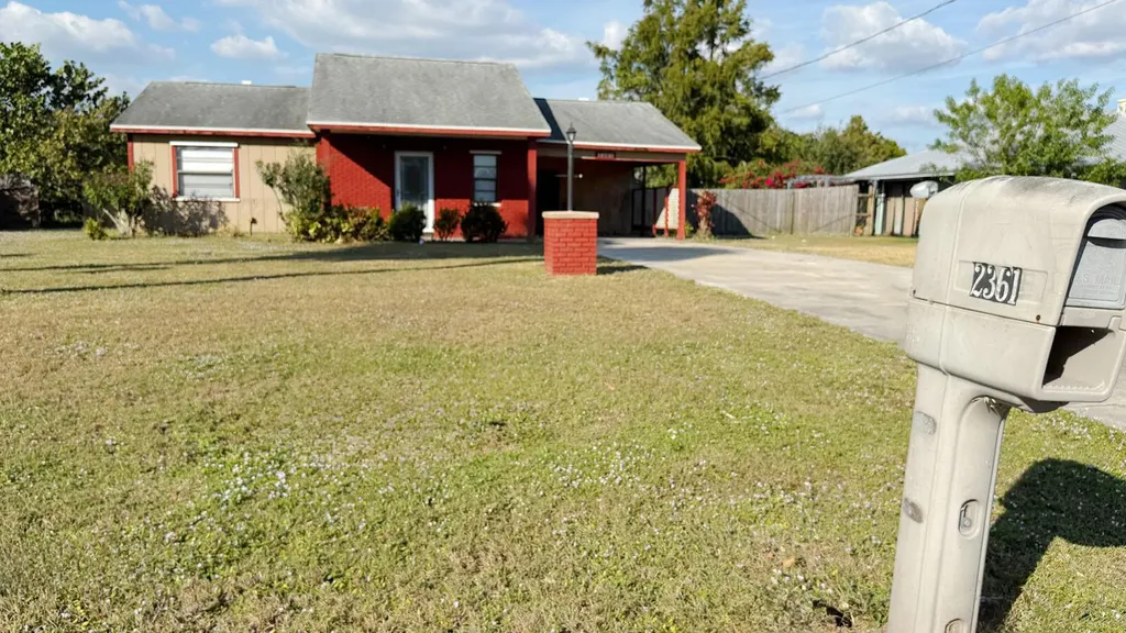 2361 Se 27th Street Okeechobee FL 34974