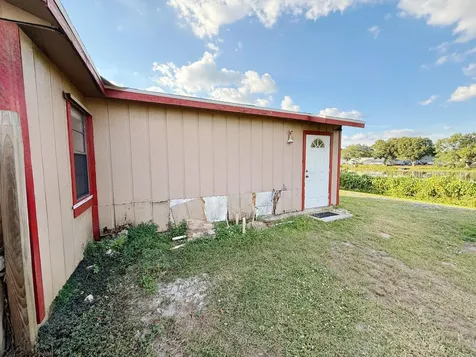 2361 Se 27th Street Okeechobee FL 34974