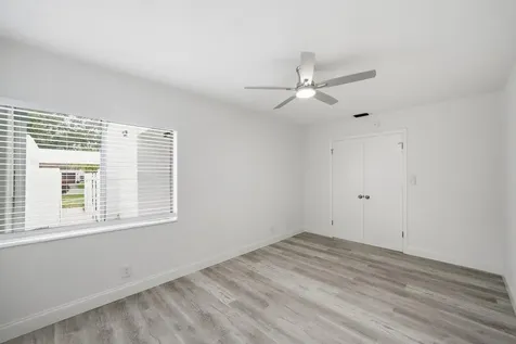 905 Nw 22nd Avenue Delray Beach FL 33445