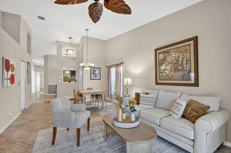 8536 Logia Circle Boynton Beach FL 33472