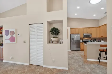 8536 Logia Circle Boynton Beach FL 33472