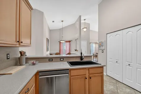 8536 Logia Circle Boynton Beach FL 33472