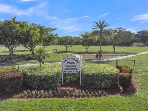 22577 Blue Fin Trail Boca Raton FL 33428
