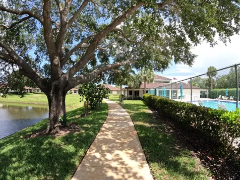 1713 Mariners Cove Fort Pierce FL 34950