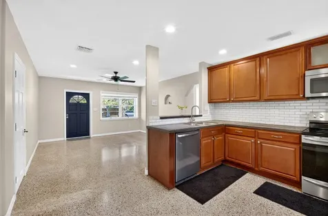 2108 Donald Avenue Fort Pierce FL 34946