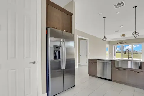 9273 SW Pepoli Way Port Saint Lucie FL 34987