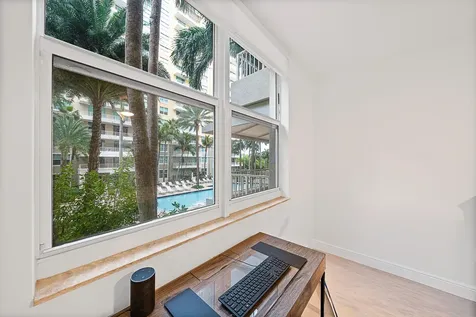 625 Casa Loma Boulevard Boynton Beach FL 33435
