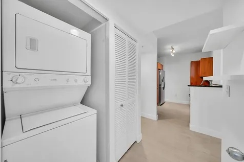 625 Casa Loma Boulevard Boynton Beach FL 33435