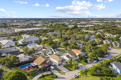 15881 Sw 8th Avenue Delray Beach FL 33444