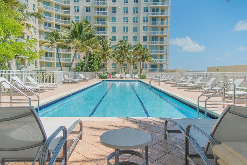 350 N Federal Highway Boynton Beach FL 33435