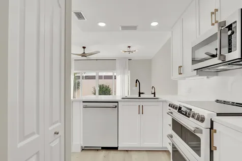 28 Live Oak Circle Tequesta FL 33469