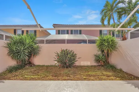 28 Live Oak Circle Tequesta FL 33469