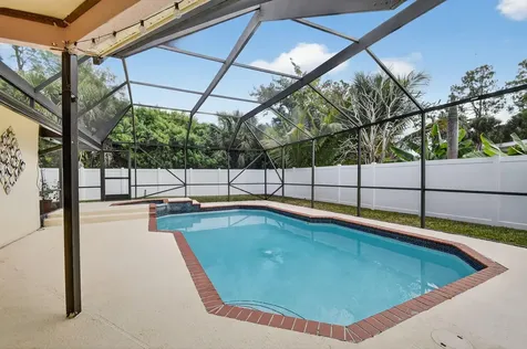 3747 Woods Walk Boulevard Lake Worth FL 33467
