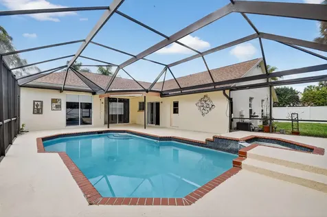 3747 Woods Walk Boulevard Lake Worth FL 33467