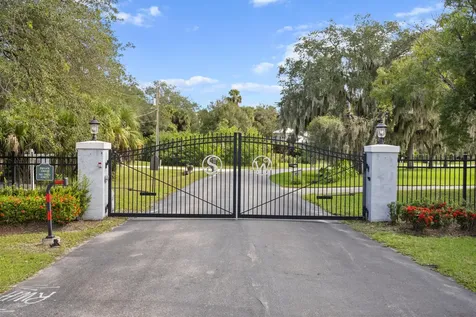 2260 Sweetwater Drive Fort Pierce FL 34981