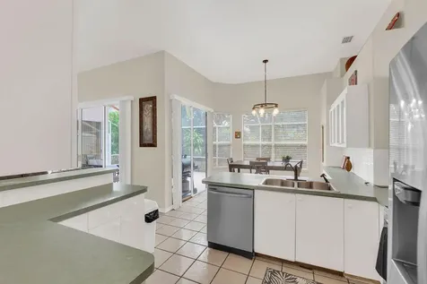 1872 SW Airoso Boulevard Port Saint Lucie FL 34984