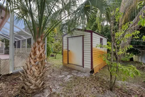 1872 SW Airoso Boulevard Port Saint Lucie FL 34984