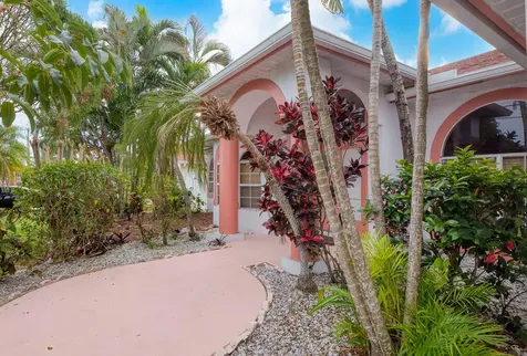 1872 SW Airoso Boulevard Port Saint Lucie FL 34984
