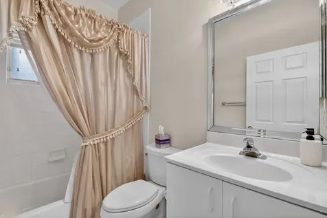 10564 Royal Caribbean Circle Boynton Beach FL 33437