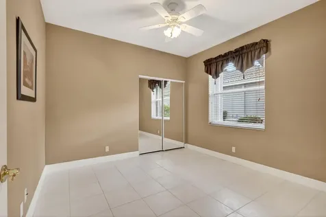10564 Royal Caribbean Circle Boynton Beach FL 33437