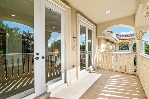 398 Ne 7th Street Boca Raton FL 33432