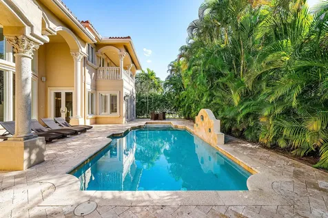 398 Ne 7th Street Boca Raton FL 33432