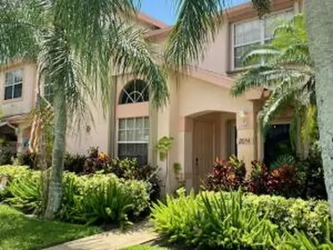 2054 Se Wild Meadow Circle Port Saint Lucie FL 34952