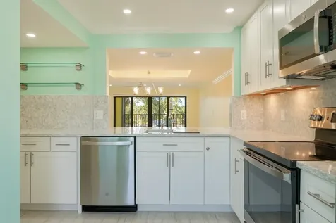 240 Captains Walk Delray Beach FL 33483