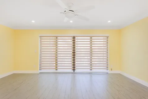 240 Captains Walk Delray Beach FL 33483