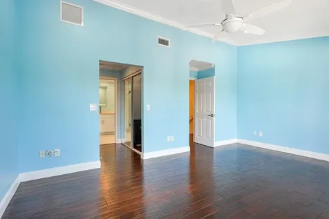 240 Captains Walk Delray Beach FL 33483