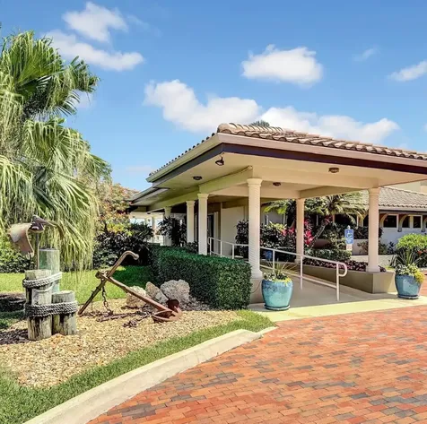240 Captains Walk Delray Beach FL 33483