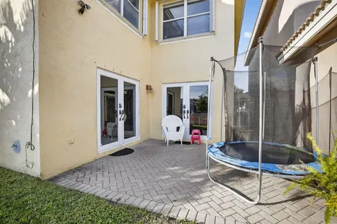 9232 Nw 55th Street Sunrise FL 33351