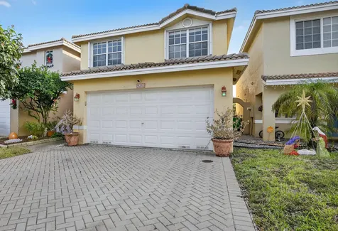 9232 Nw 55th Street Sunrise FL 33351