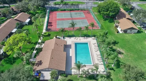22 Via De Casas Sur Boynton Beach FL 33426