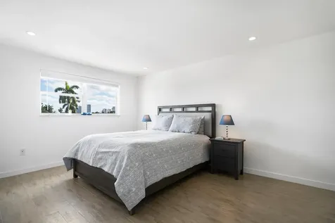 1605 Pennsylvania Avenue Miami Beach FL 33139