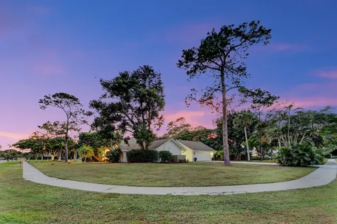 225 Sulky Way Wellington FL 33414