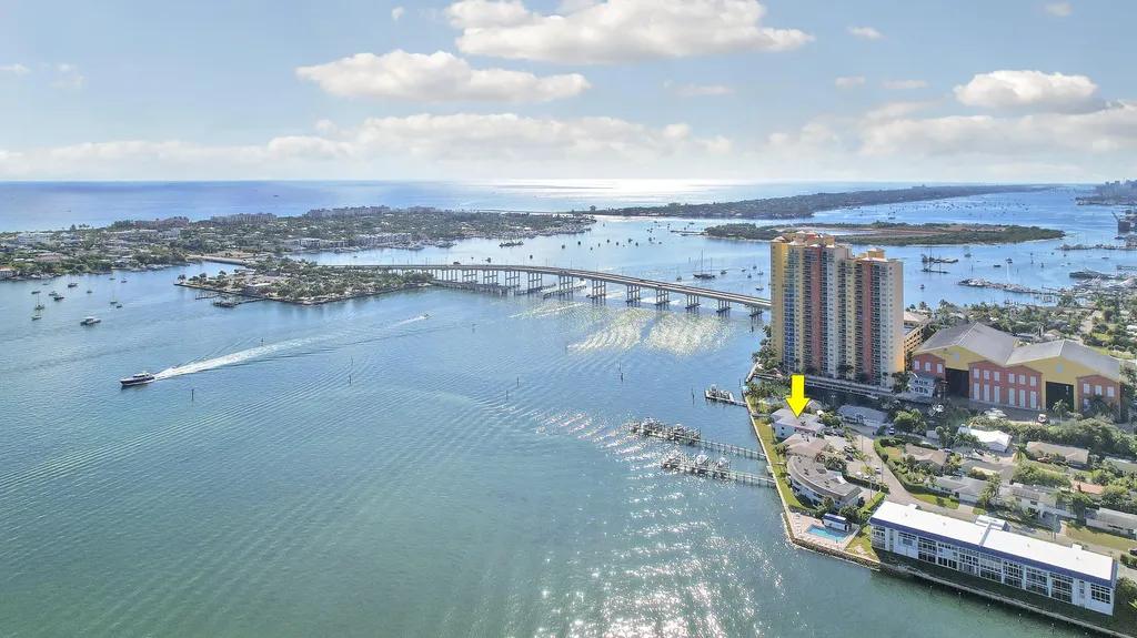 360 Wilma Circle Riviera Beach FL 33404