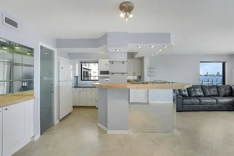 360 Wilma Circle Riviera Beach FL 33404