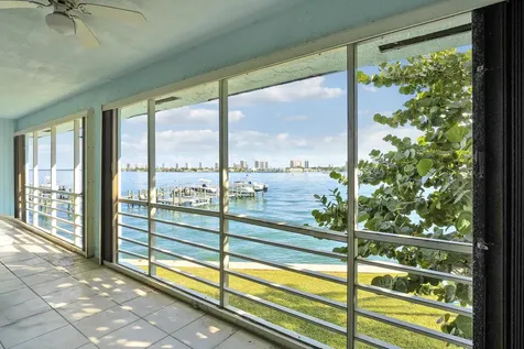 360 Wilma Circle Riviera Beach FL 33404