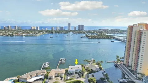 360 Wilma Circle Riviera Beach FL 33404