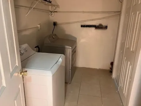 6760 Nw 25 Court Sunrise FL 33313