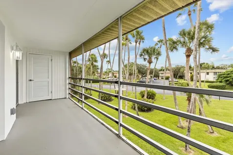 8 Vista Gardens Trail Vero Beach FL 32962